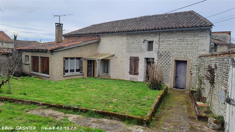 Maison à BRIE