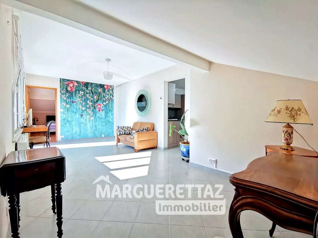 Appartement à FESSY