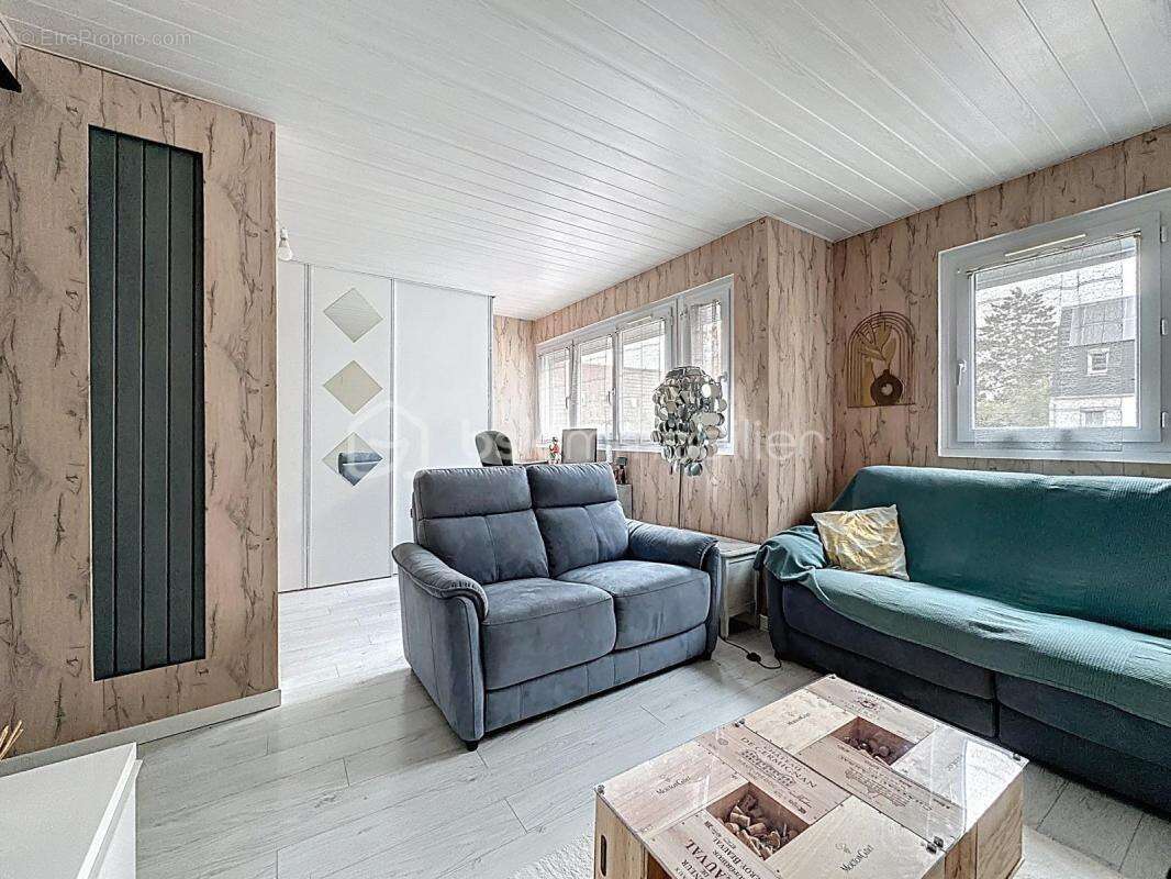 Maison à COURCOURONNES