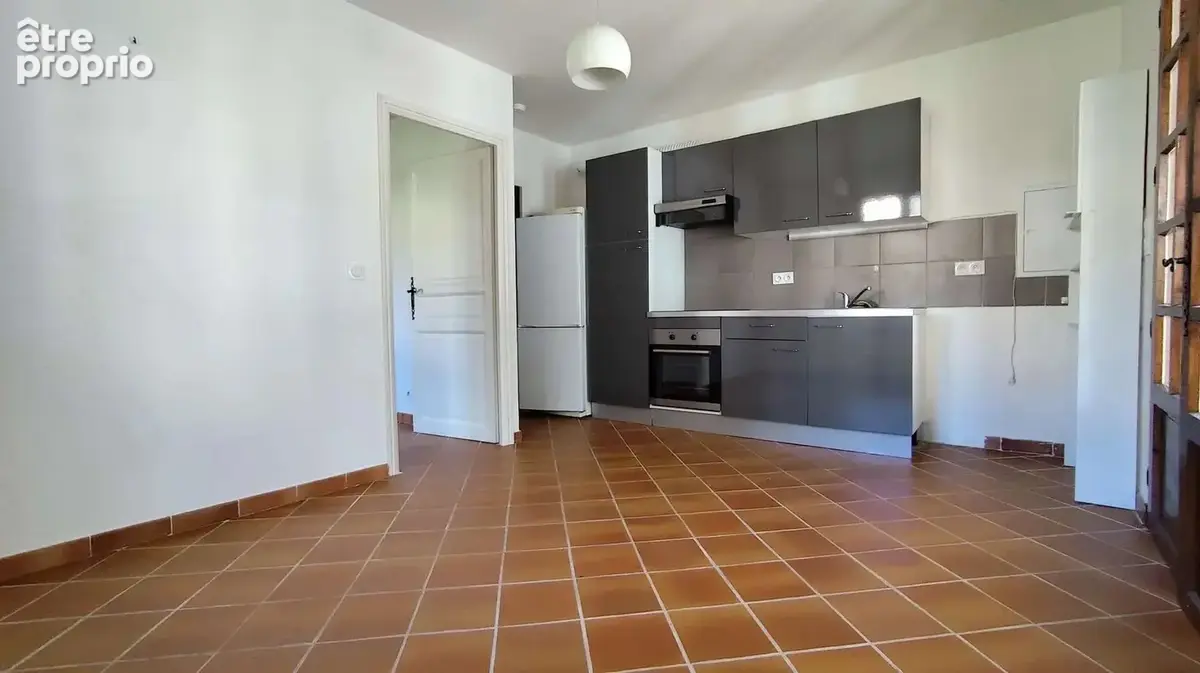 Maison 157 m² - Ascenseur - Garage - Terrain 930 m² - photo 7