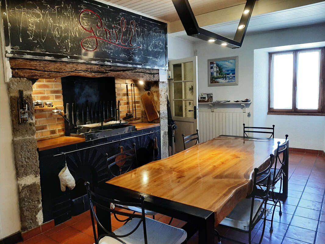 Maison à LUSIGNAN-PETIT