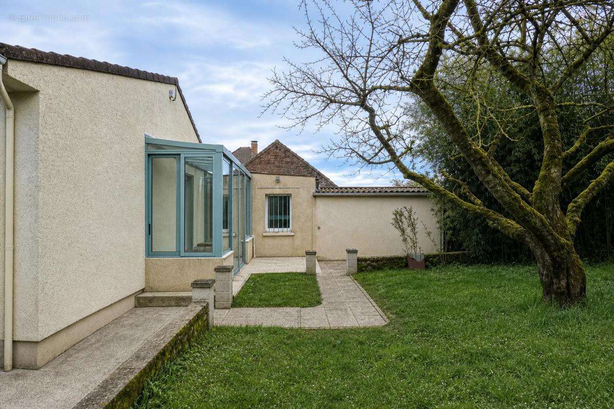 Maison à GRANDFRESNOY