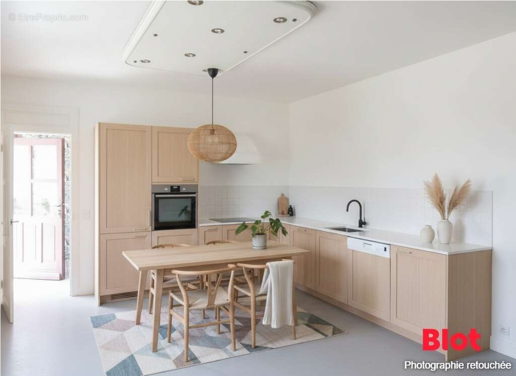 Maison 138 m² à La Croixille  - photo 5