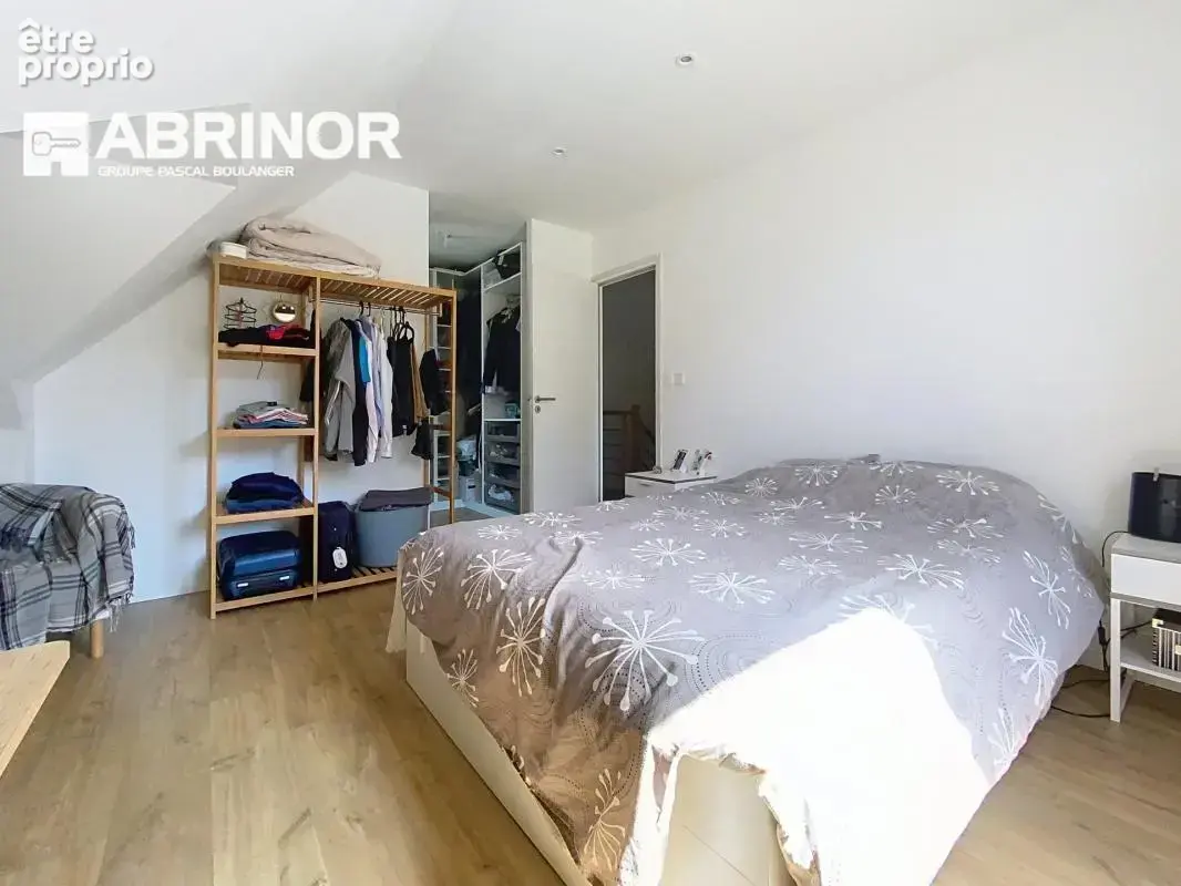 Pavillon individuel - 5 pièces - 138m² habitables - photo 5