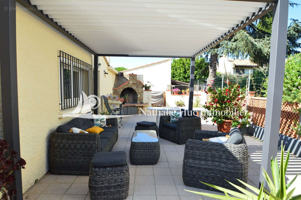 Maison 160 m² à Saint-Laurent-De-La-Salanque  - photo 2