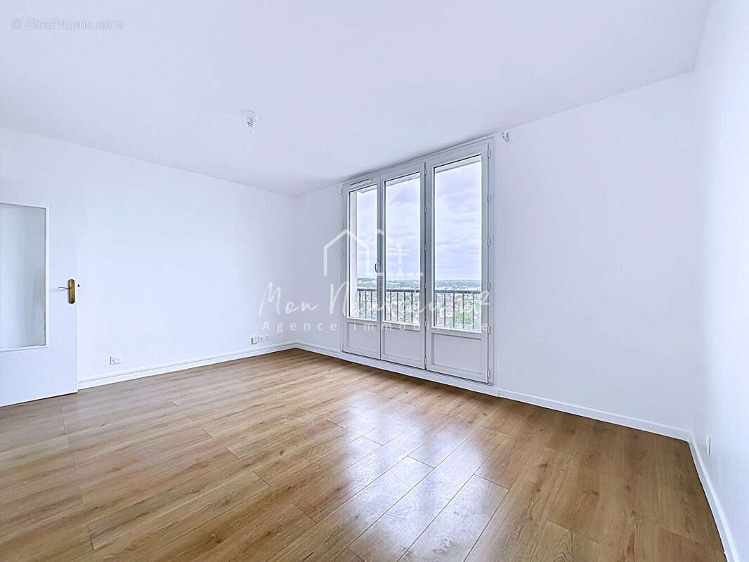 Appartement  3 pièces avec vue dégagée - photo 5