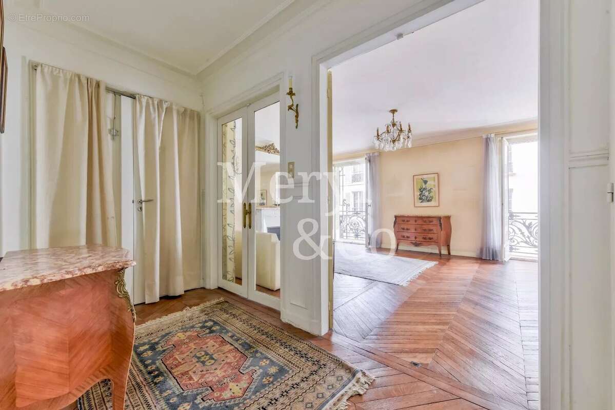 Appartement à PARIS-5E