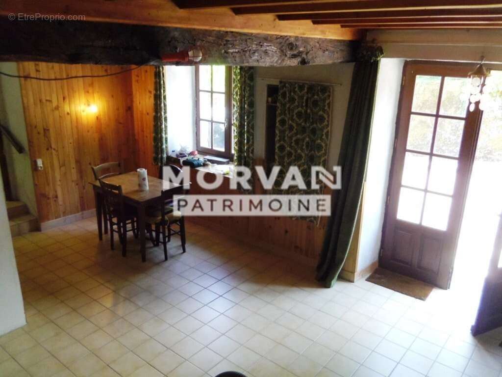 Maison à SAINT-SAULGE