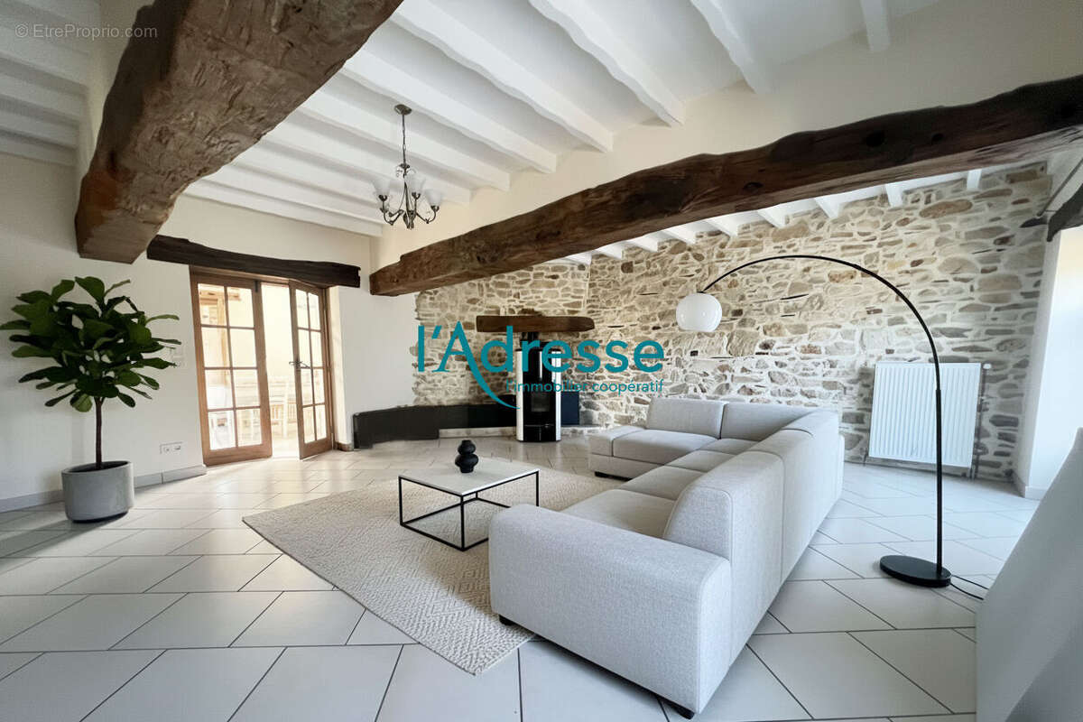 Maison à SAINT-AUBIN-DES-CHATEAUX