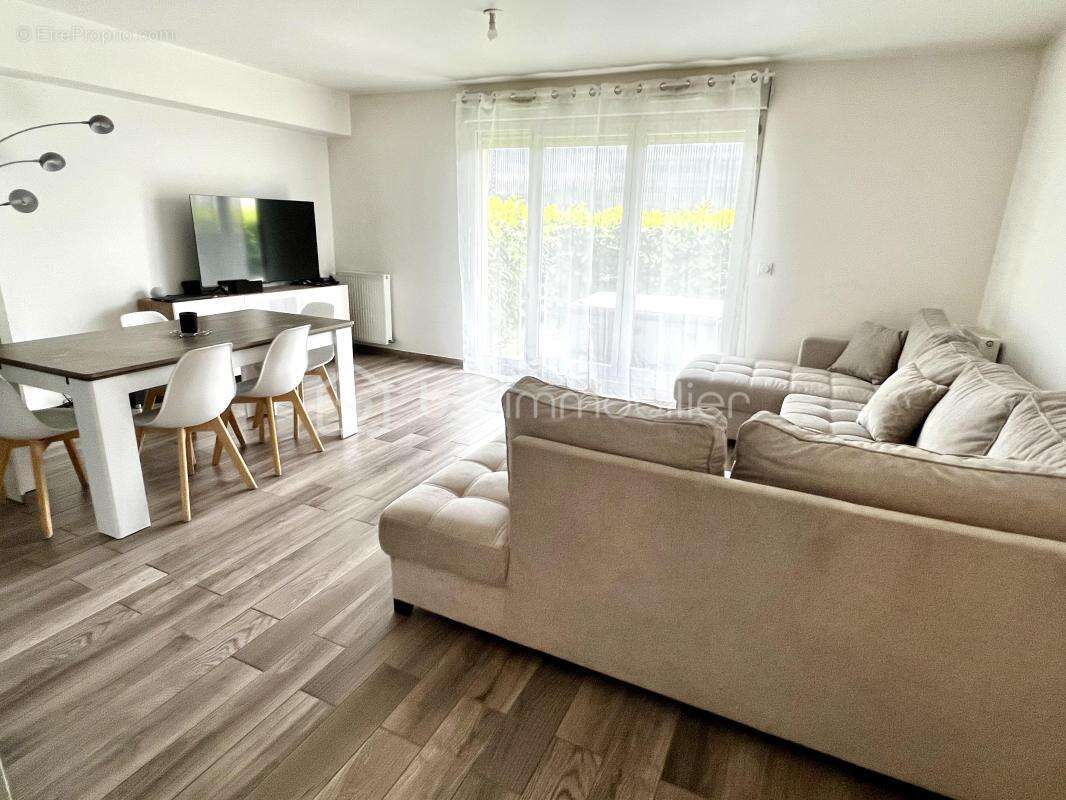Appartement à CRECY-LA-CHAPELLE