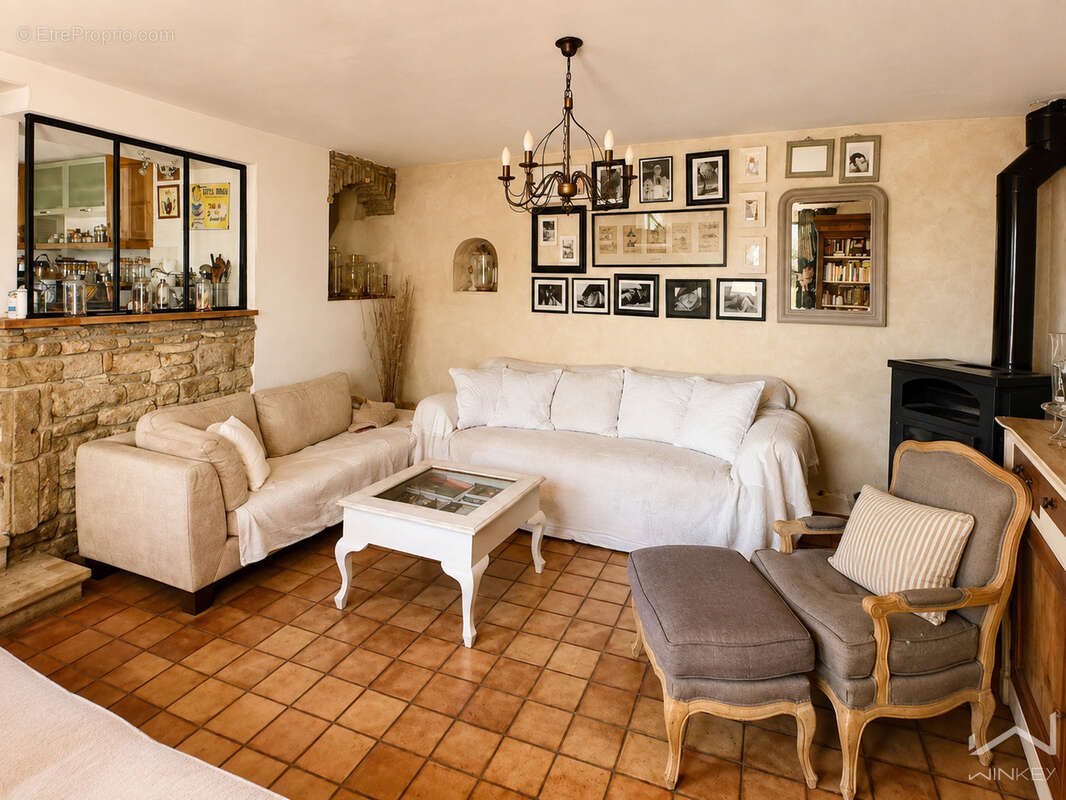 Isabelle di natalevous propose en exclusivité   maison de village  en pierre avec jardin  piscine et dépendanc - photo 14