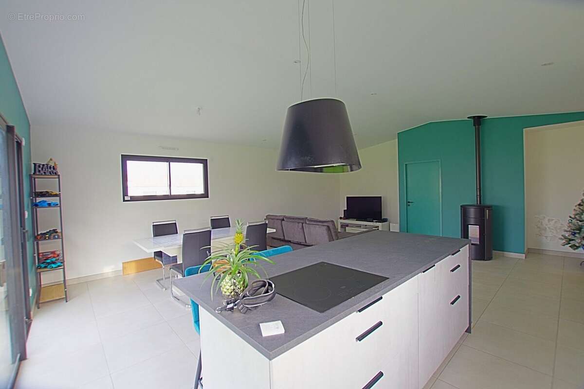 Maison à SAINTE-FOY