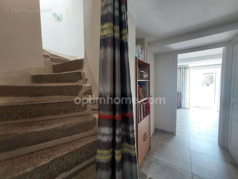 Maison à MARCILLE-LA-VILLE