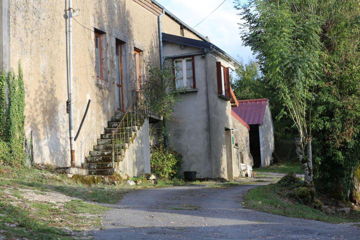 Ancienne fermette au calme avec vue dégagée - photo 2