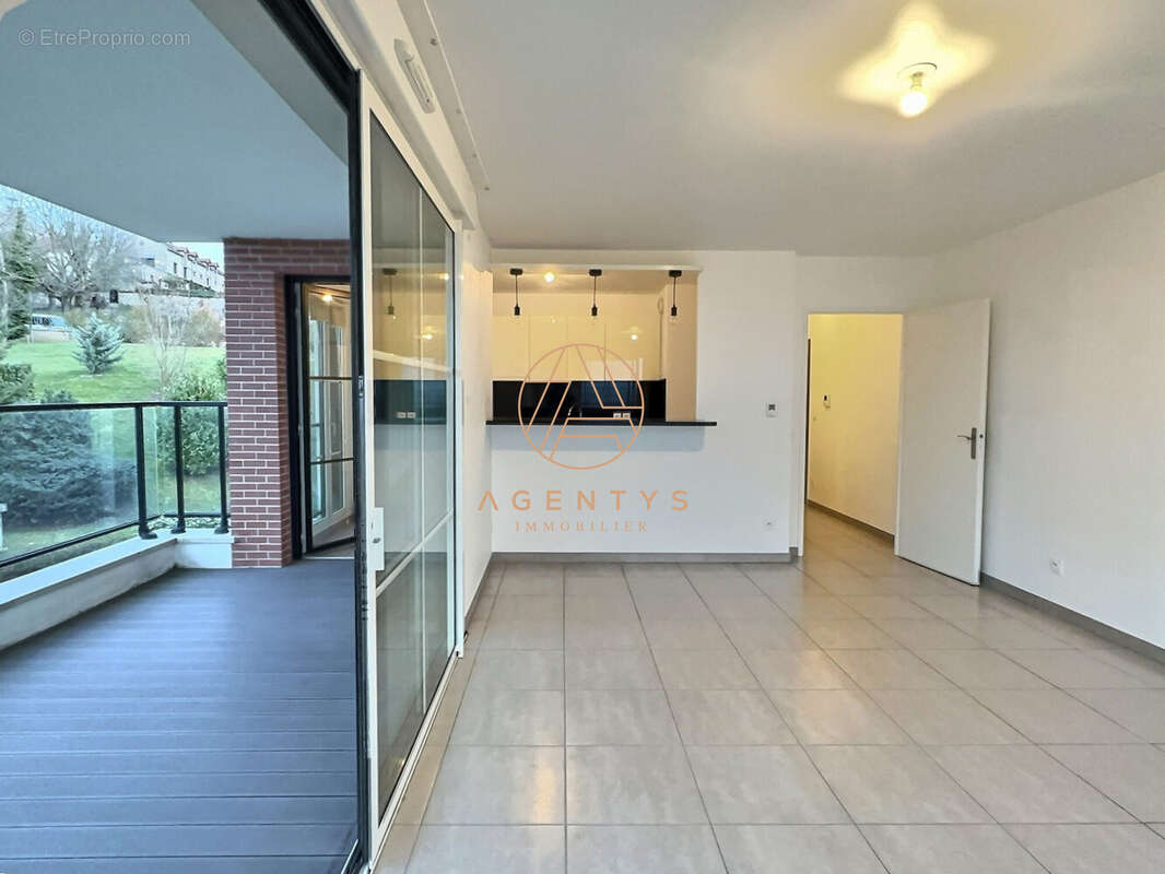 Appartement à CHENNEVIERES-SUR-MARNE