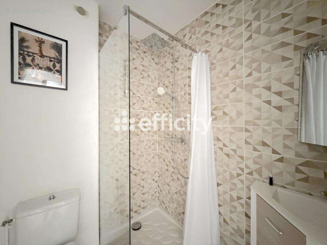 Maison 86 m² à Cournonsec  - photo 8