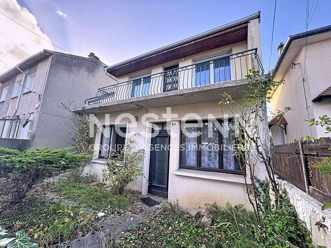 Maison à SAVIGNY-SUR-ORGE