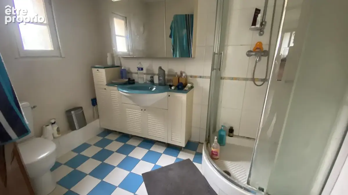 Maison familiale T6 de 150 m2 avec terrain et piscine - photo 13