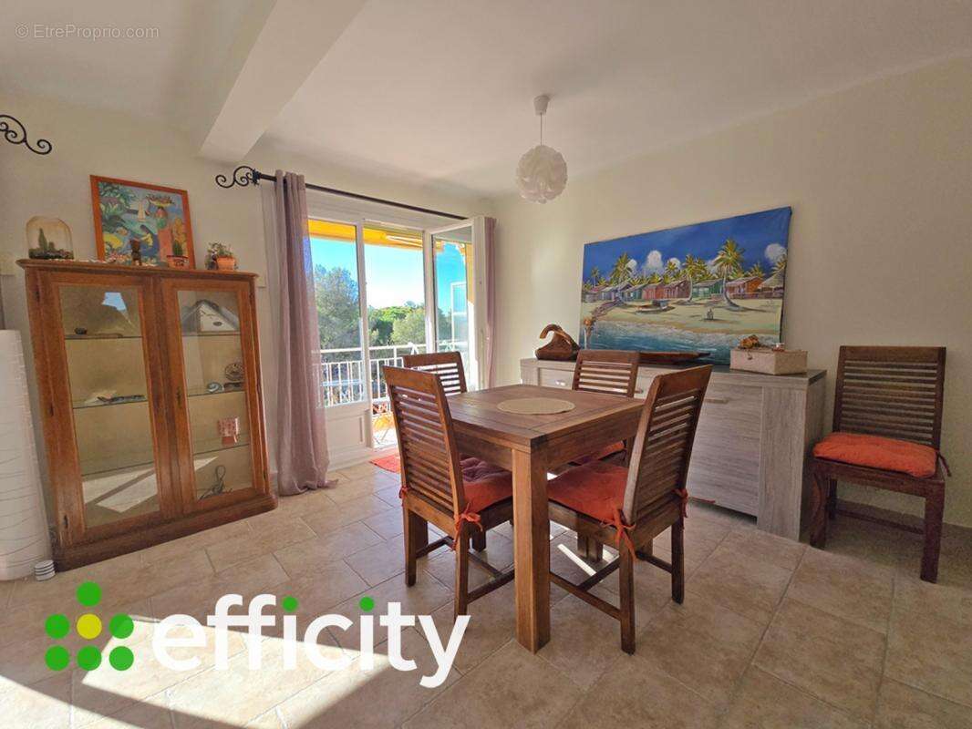 Appartement à SAINT-RAPHAEL