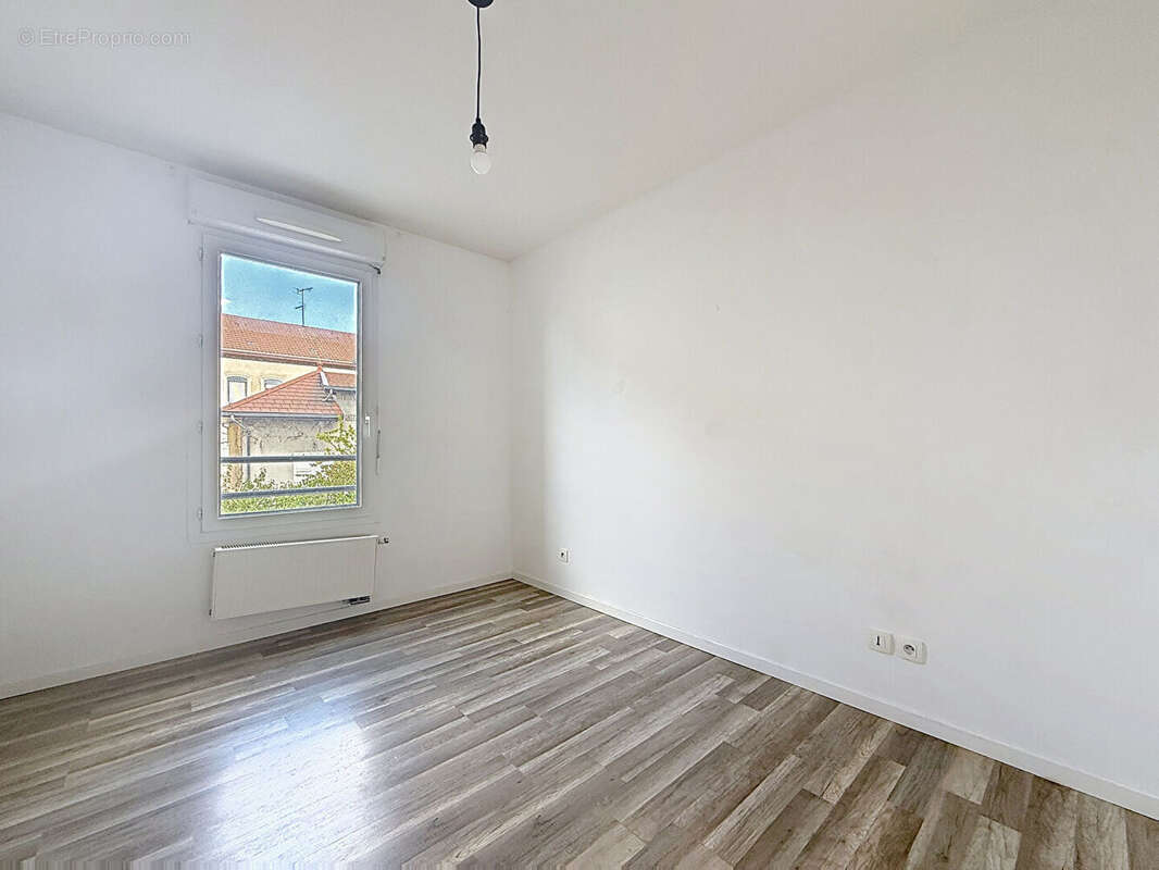 Appartement à BOURGOIN-JALLIEU