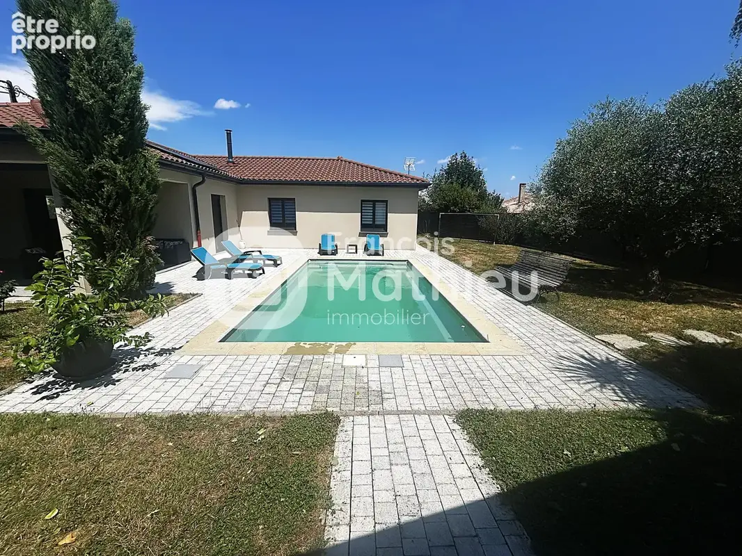 Relevant - Maison T5 avec piscine, garage, dépendance et terrain d'environ 1031m2. - photo 5