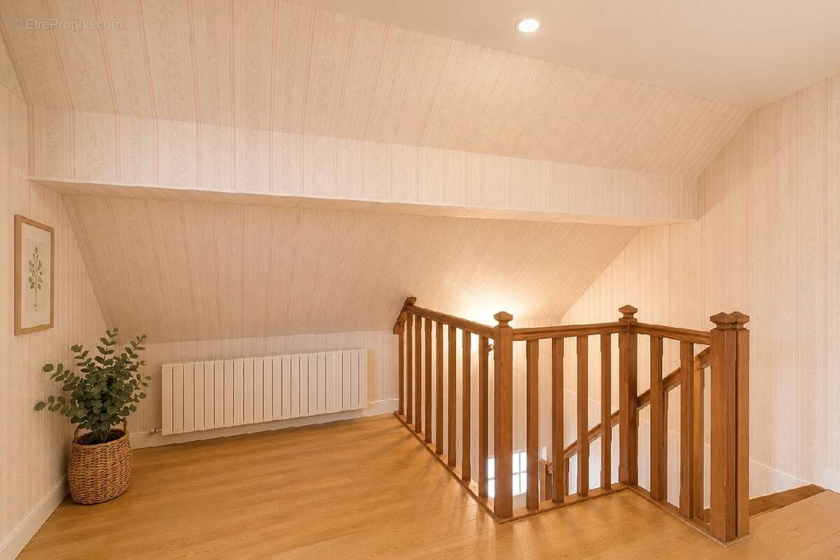 Maison 97 m² à Yerres  - photo 6