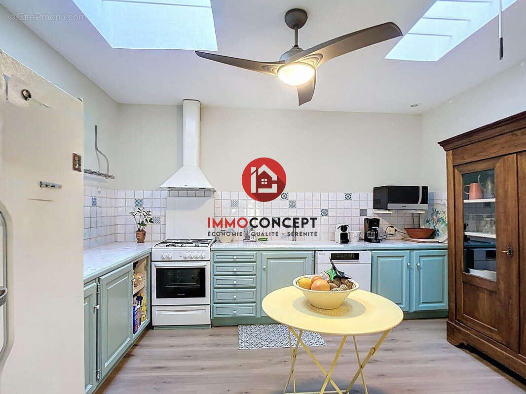 Maison à LES ANGLES