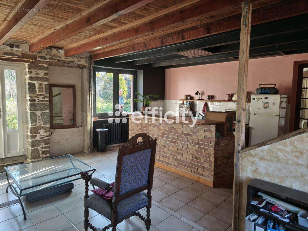 Maison à SAINT-PIERRE-DE-PLESGUEN