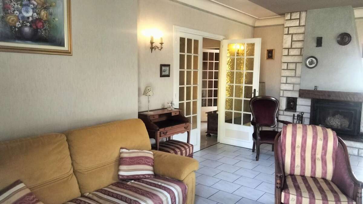 Pavillon 115m2, 2 mns de Vouillé(800m2 terrain) - photo 6
