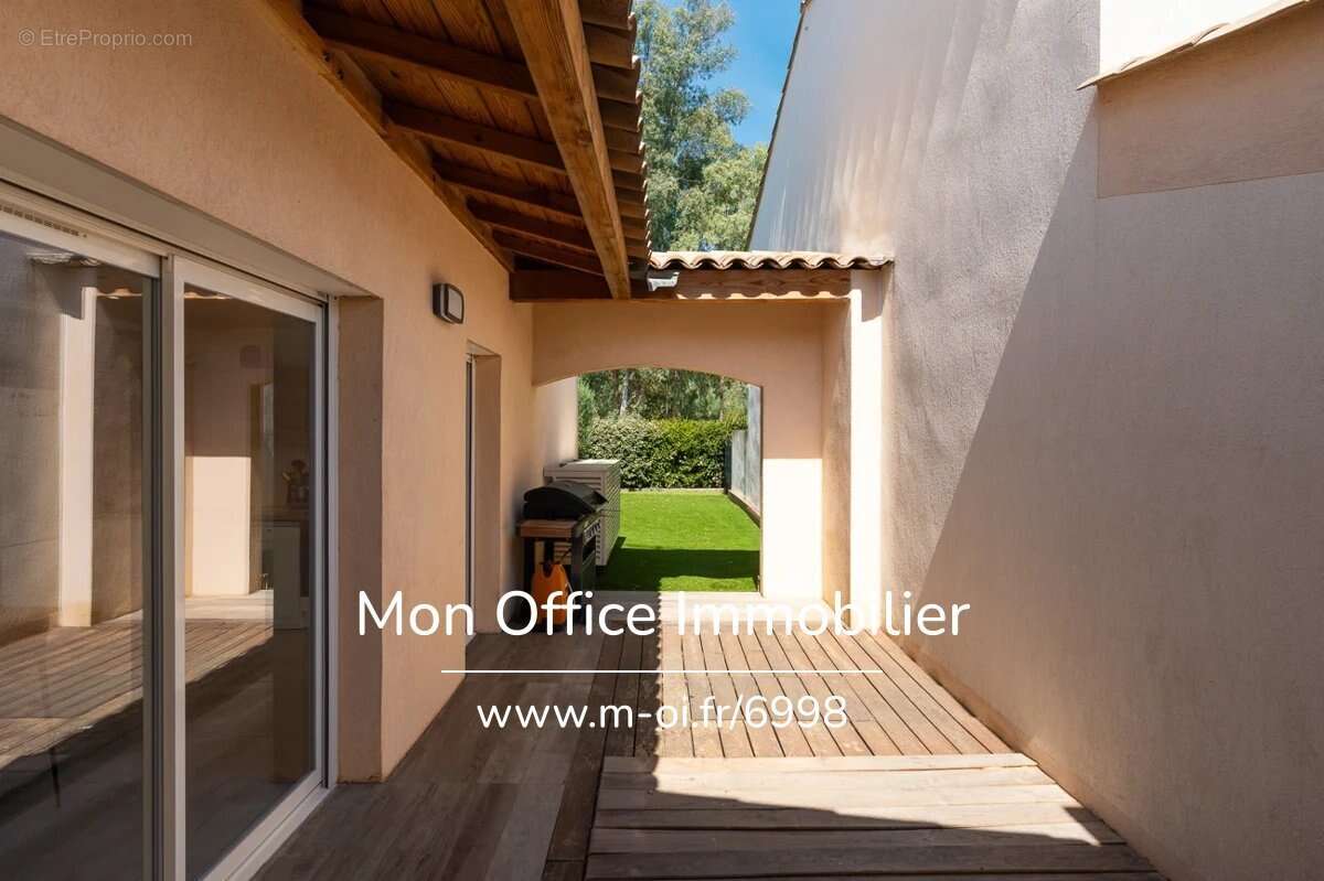 Maison à GRIMAUD