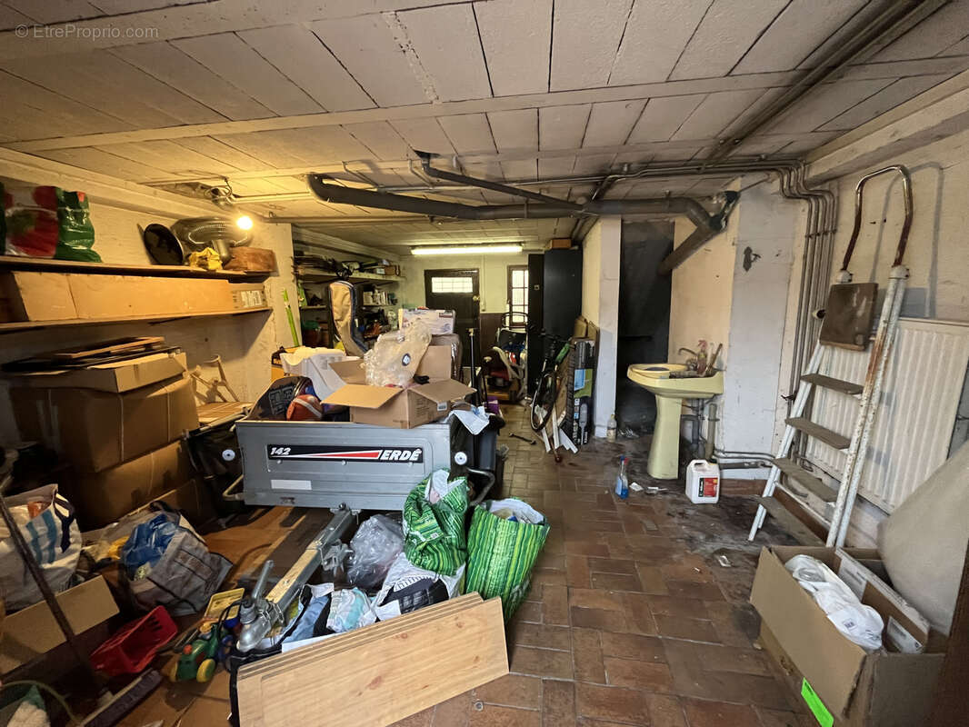 Maison à PARAY-VIEILLE-POSTE