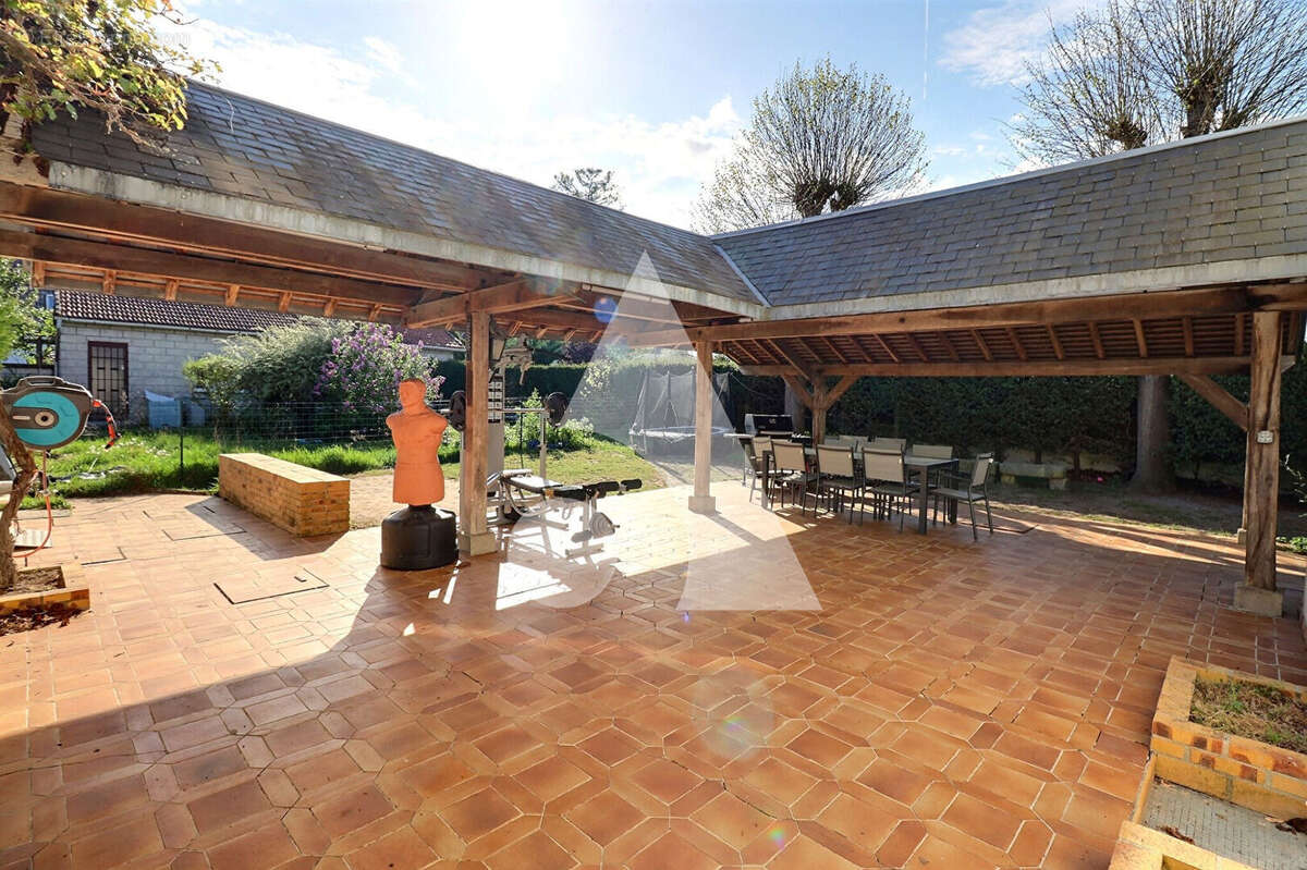 Maison à MERY-SUR-OISE