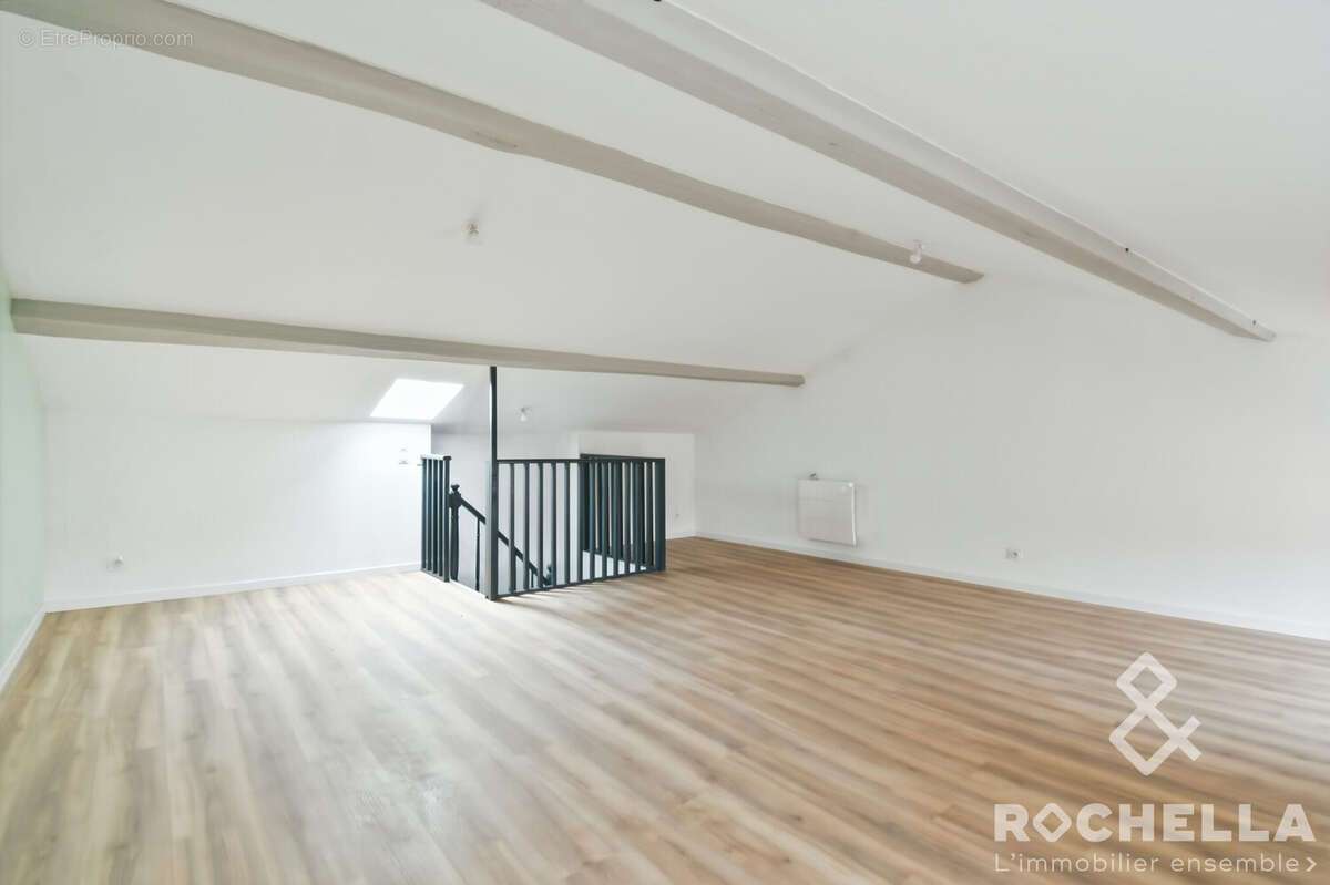 Maison à SAINT-JULIEN-DE-L&#039;ESCAP