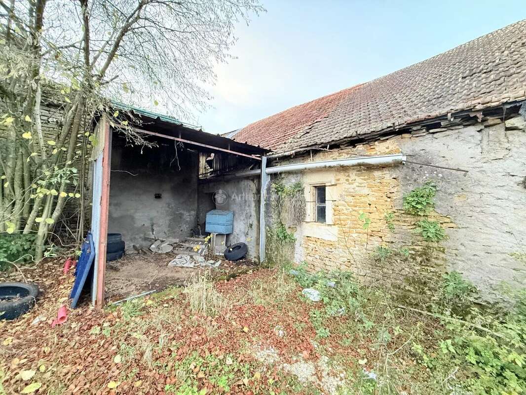 Maison à PREZ-SOUS-LAFAUCHE