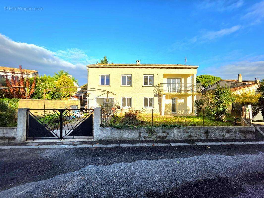 Maison à PIERRELATTE