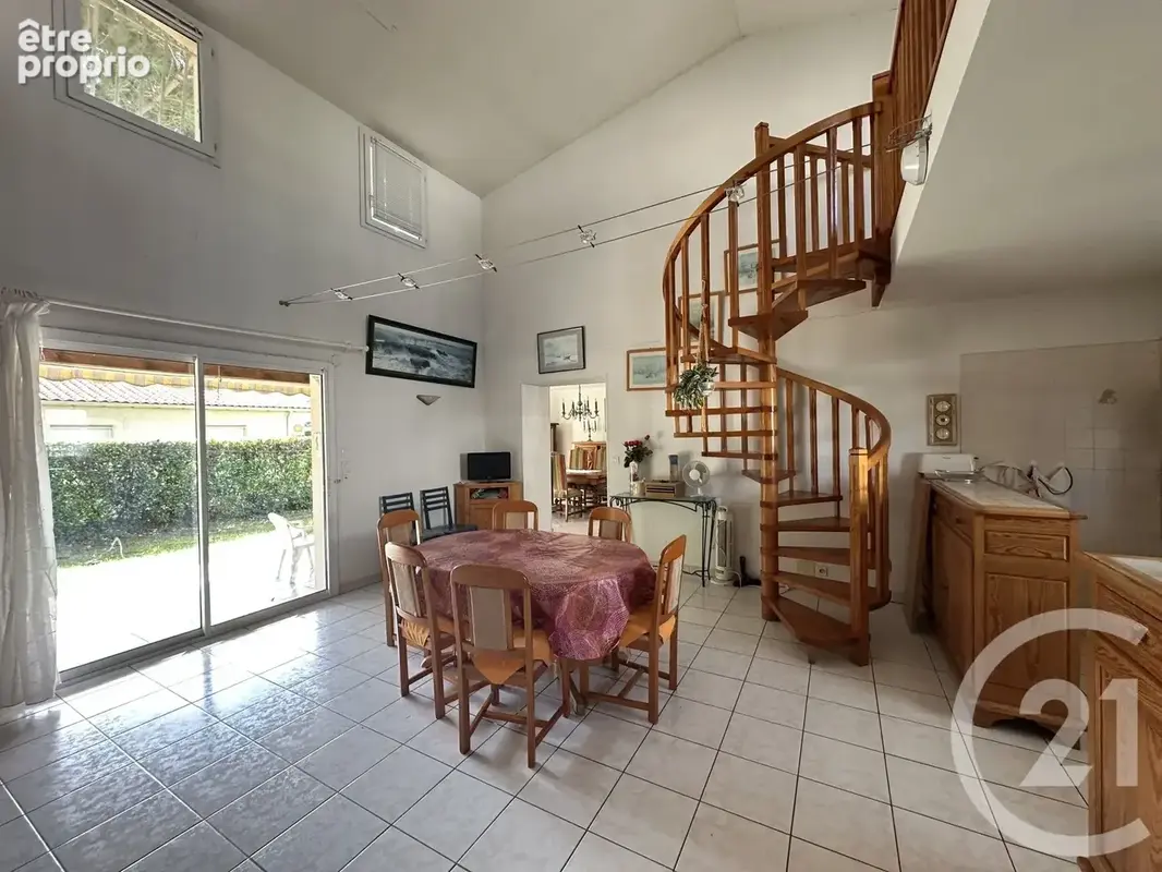 Maison 5 pièces 145 m² à vendre à Saint-Palais-Sur-Mer (17420) - photo 7