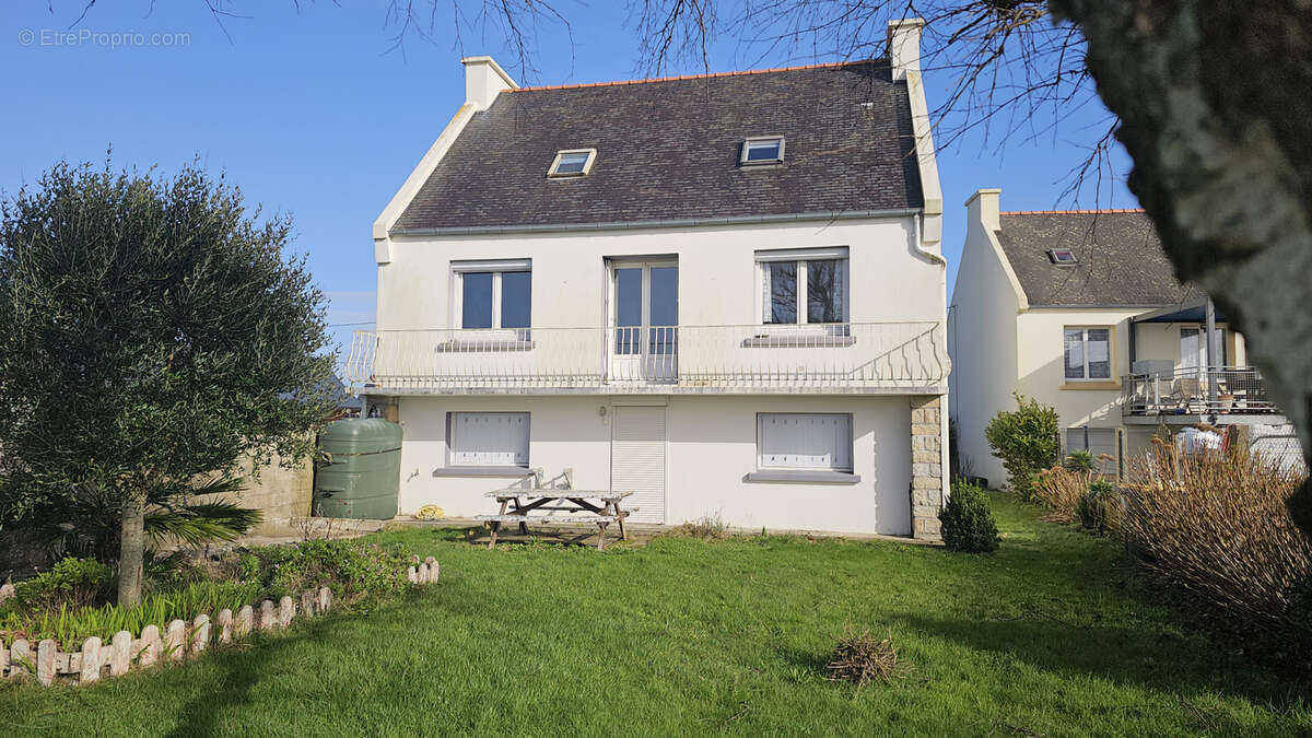Maison à CAMARET-SUR-MER