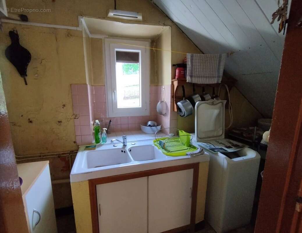 Maison à CHEVRIERES
