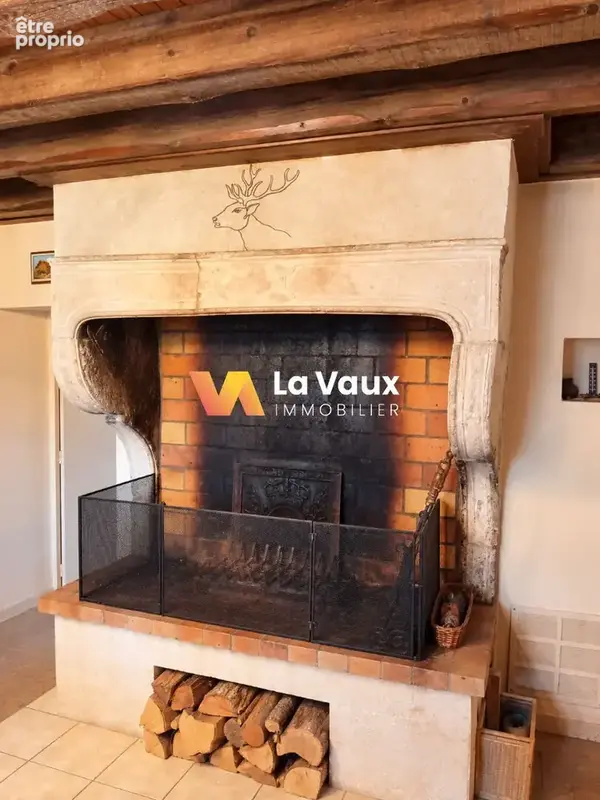 THELOD, secteur XEUILLEY : grande maison de village 180 m² - photo 5