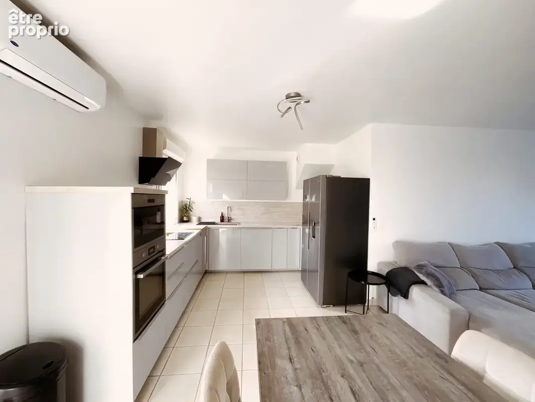 Appartement 4 pièces 73 m² à vendre à Marignane (13700) - photo 3