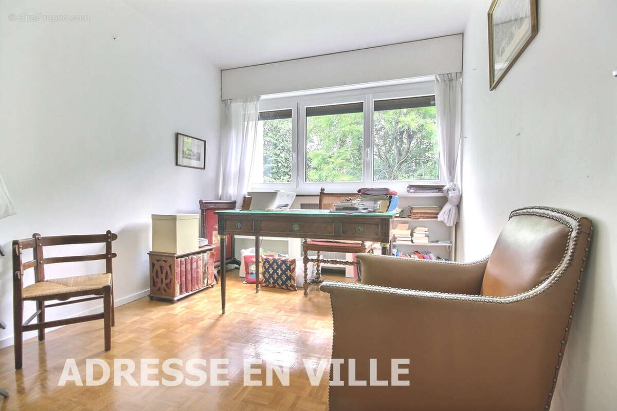 Appartement à LEVALLOIS-PERRET