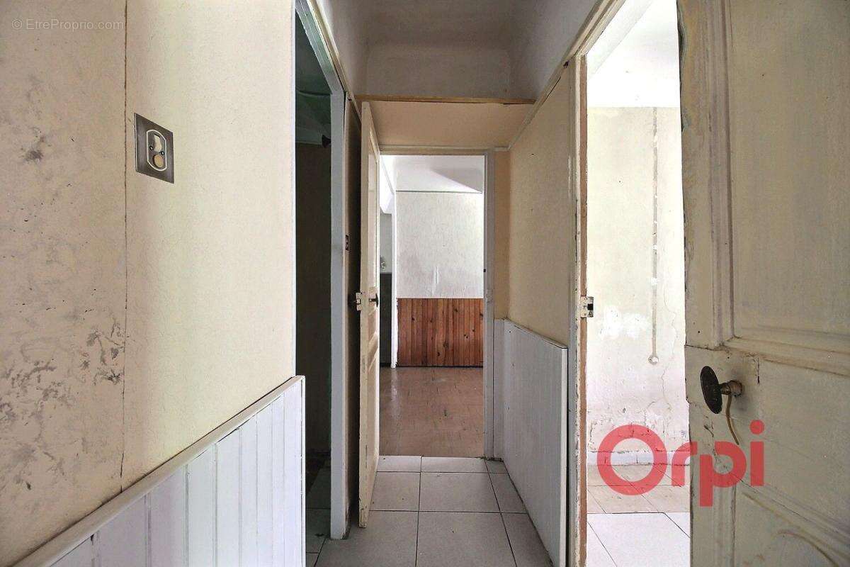 Appartement à MARSEILLE-7E