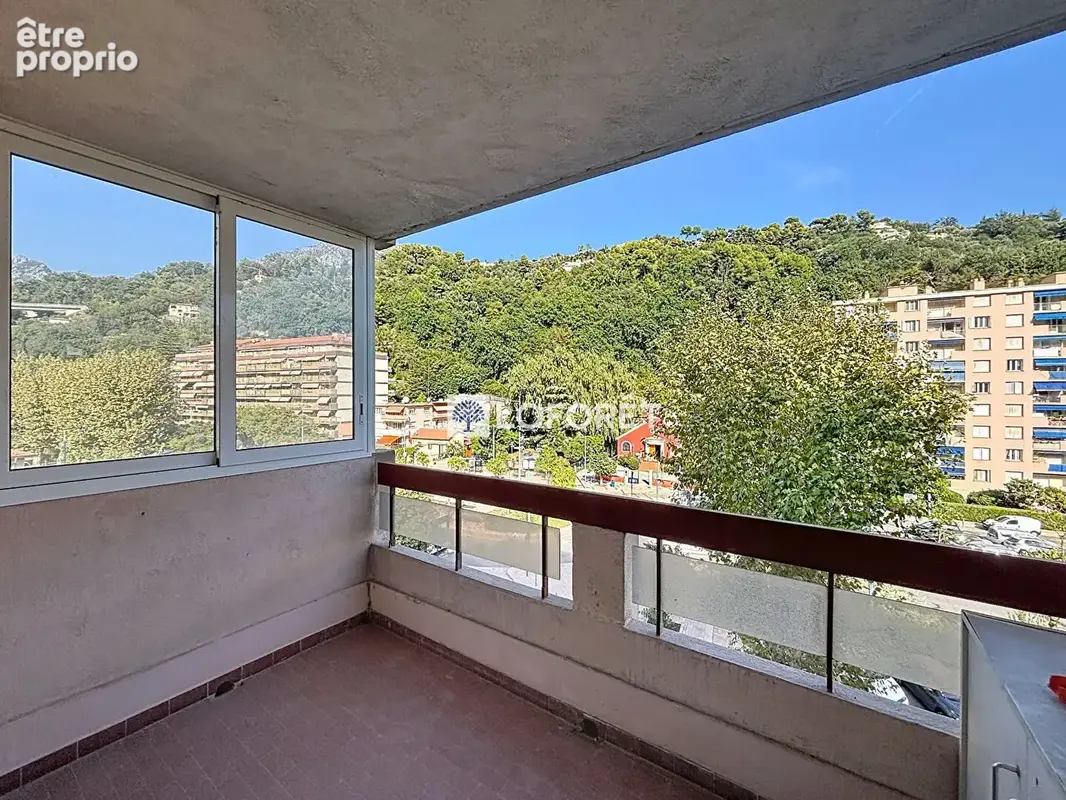 Menton - 2 pieces - grande terrasse - garage et cave - photo 8