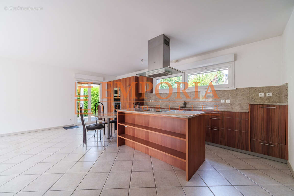 Maison à FROENINGEN