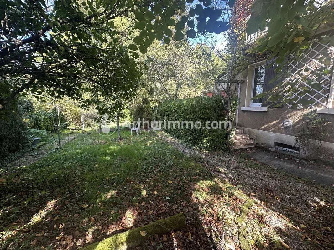 Maison à SAINT-ASTIER