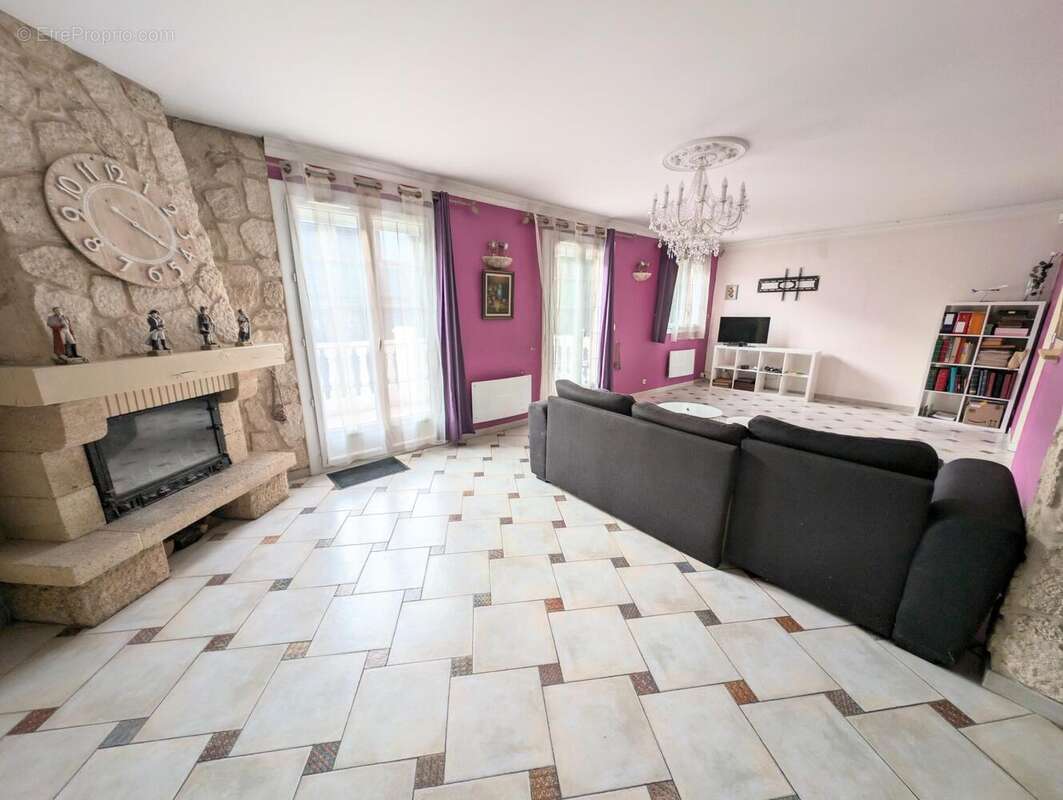 Photo 5 - Maison à LIVRY-GARGAN