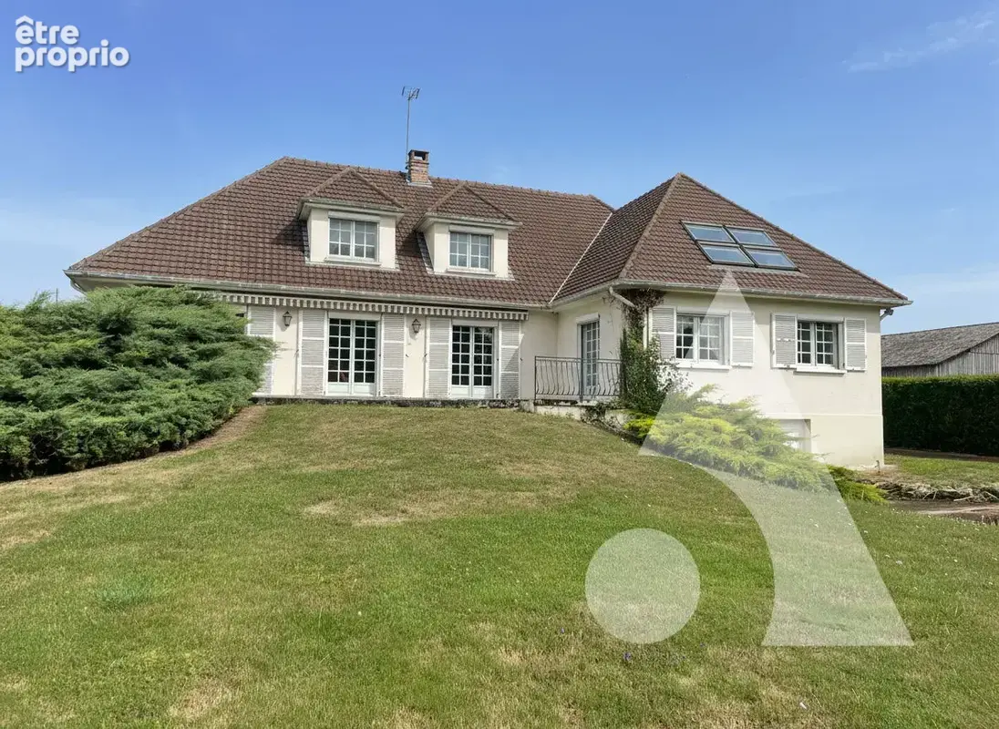 Maison Fontaine Les Grès 8 pièce(s) 295 m2 6 chambres - photo 2