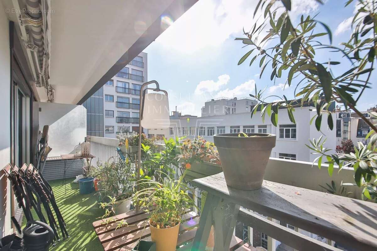 Appartement à PARIS-15E