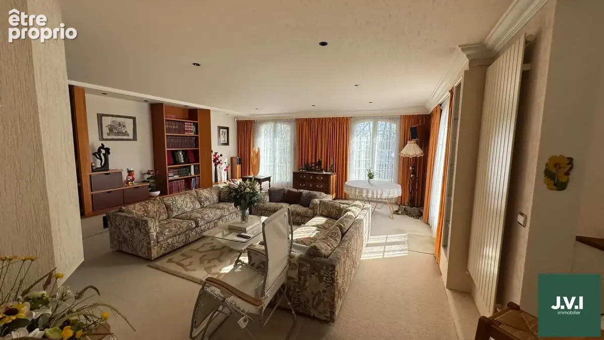 A VENDRE Maison Saint Brice Sous Foret 232 m² - photo 7