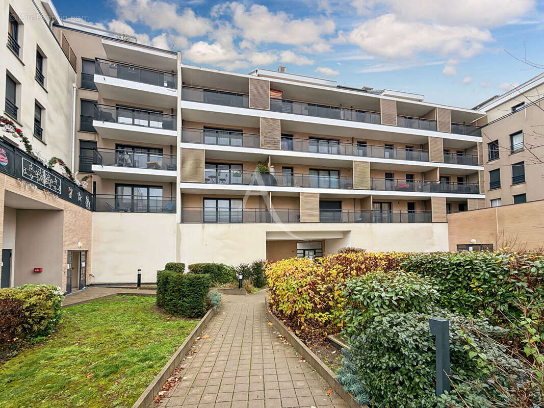 Appartement à JOUY-LE-MOUTIER